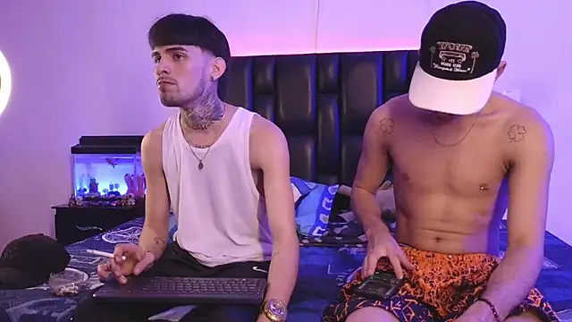 Brutal Sex Fucking online show from December 15, 11:42 pm