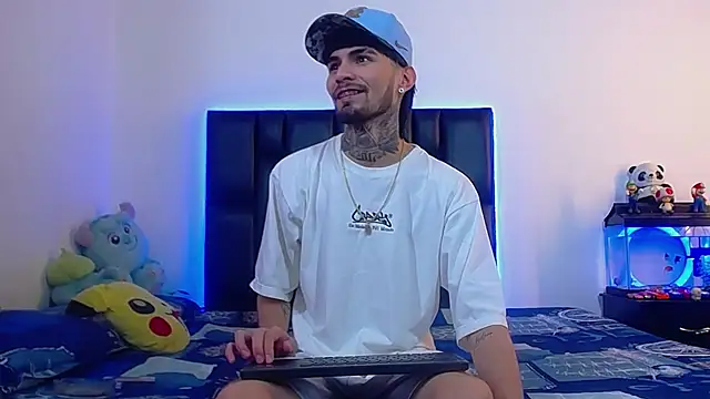 Brutal Sex Fucking online show from June 17, 10:43 pm
