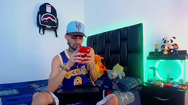 Brutal Sex Fucking online show from July 3, 6:36 pm