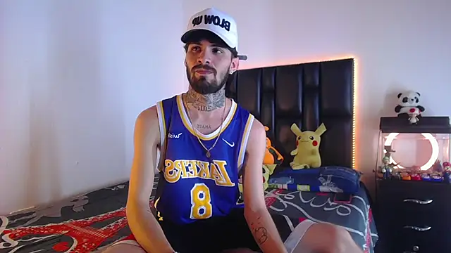 Brutal Sex Fucking online show from July 29, 9:02 pm