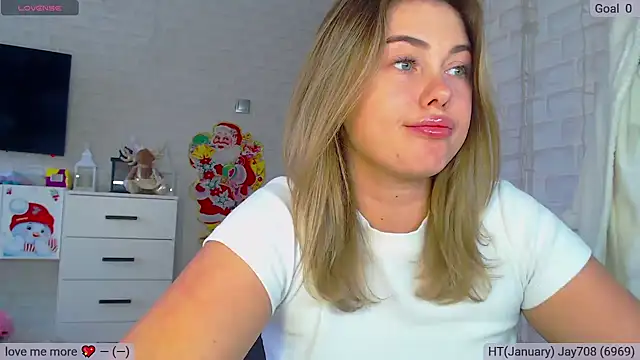 Snapshot of SuchCute chatting on January 18, 5:31 am SuchCute online show from January 18, 5:31 am