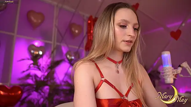 marylunamay online show from February 14, 10:14 pm