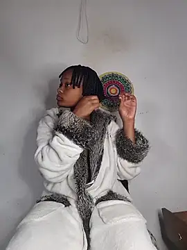 hot-tandy online show from December 13, 10:04 pm