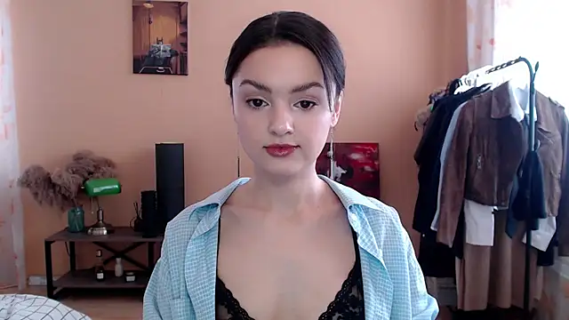 Snapshot of CuteRuby99 chatting on February 4, 5:35 am CuteRuby99 online show from February 4, 5:35 am