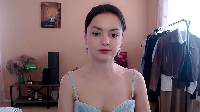 Snapshot of CuteRuby99 chatting on February 21, 5:41 am CuteRuby99 online show from February 21, 5:41 am