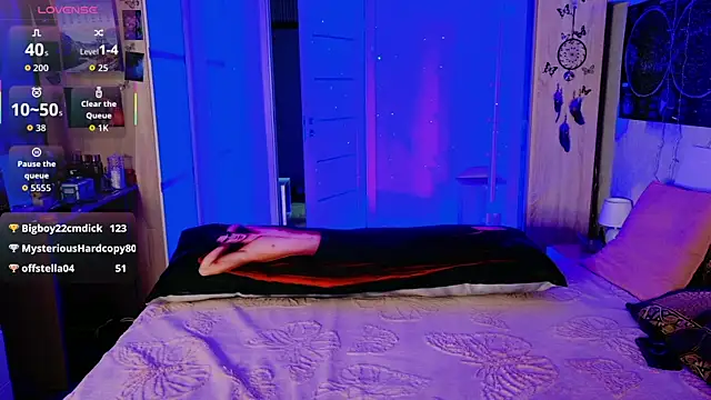 Evva Ross online show from November 6, 5:47 pm