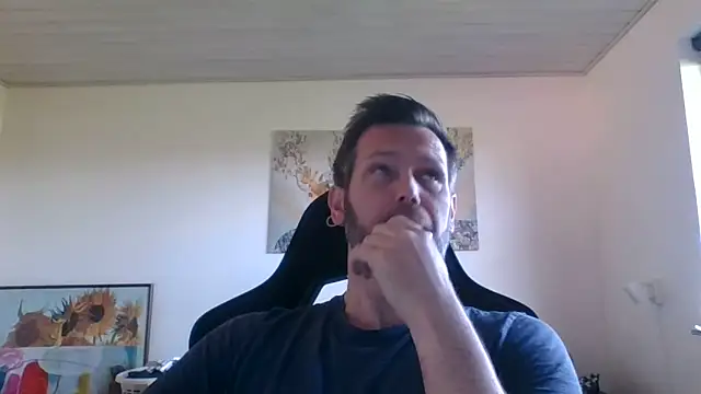 Snapshot of Gotta1 chatting on June 15, 3:25 pm Gotta1 online show from June 15, 3:25 pm