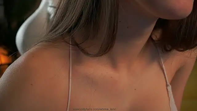 emma land online show from December 18, 7:20 pm