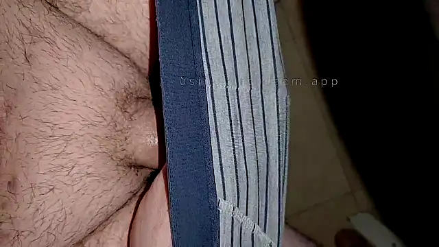 colomerxx666 online show from May 17, 1:36 am