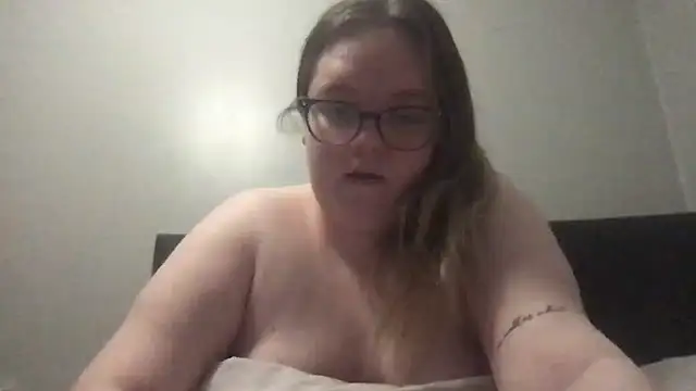 honeyyy24 online show from January 18, 11:19 pm