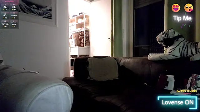 Snapshot of byakkotorra chatting on March 10, 9:18 pm byakkotorra online show from March 10, 9:18 pm