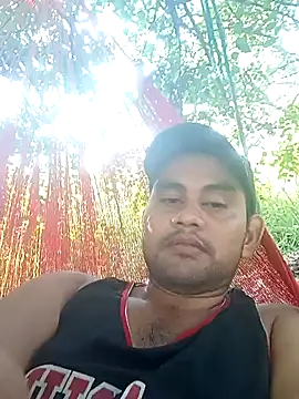 travieso2893 online show from December 11, 9:12 pm