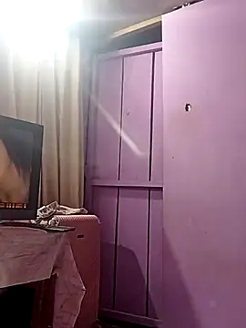 travieso2893 online show from December 22, 9:20 pm