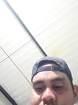 travieso2893 online show from February 16, 3:24 am