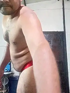 Snapshot of travieso2893 chatting on May 18, 11:27 am travieso2893 online show from May 18, 11:27 am