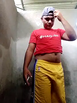 Snapshot of travieso2893 chatting on July 5, 7:43 pm travieso2893 online show from July 5, 7:43 pm