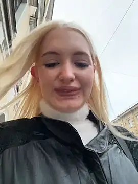 Milkyy wway online show from November 19, 6:35 am