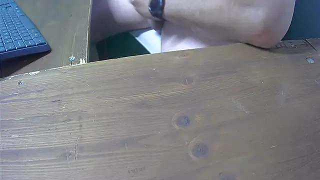 Snapshot of passero1979 chatting on July 21, 3:25 pm passero1979 online show from July 21, 3:25 pm