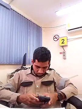 EnriquePersian197 online show from March 3, 2:26 pm