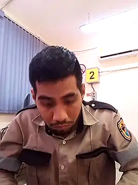 EnriquePersian197 online show from March 3, 6:33 pm