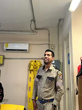 EnriquePersian197 online show from October 24, 12:19 am