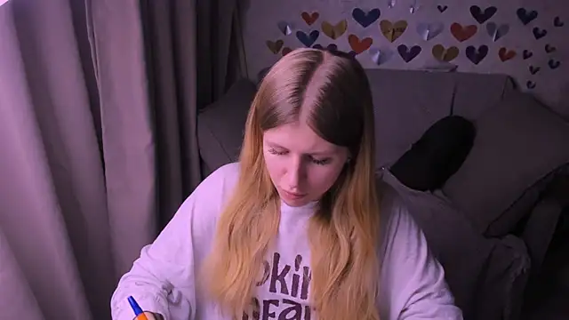 kirraa  online show from February 16, 1:47 am