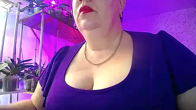  Sweet Woman online show from November 27, 6:04 am