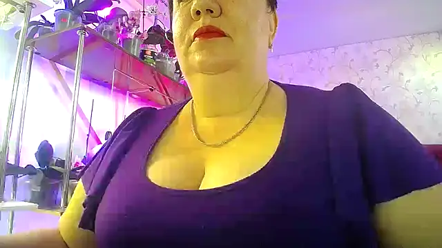  Sweet Woman online show from April 25, 6:05 am