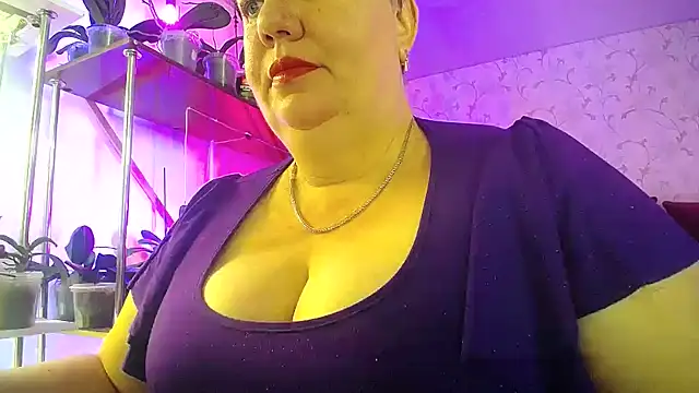 Snapshot of _Sweet_Woman chatting on June 19, 7:23 am Sweet Woman online show from June 19, 7:23 am