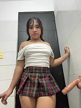 melyescobar online show from May 7, 2:39 am
