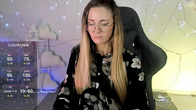 LadyIzabel online show from February 3, 11:31 am