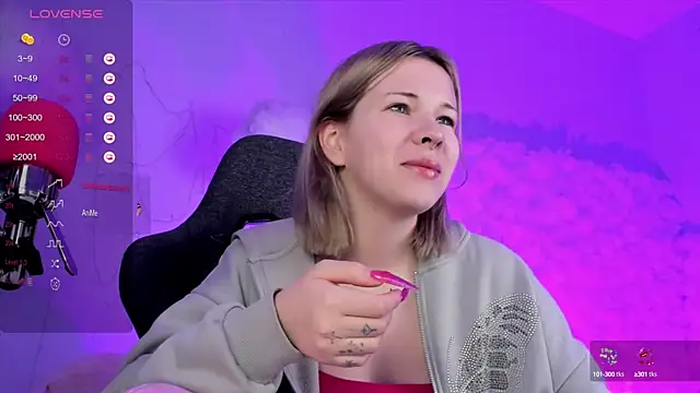 AliceSunday online show from December 22, 8:16 am