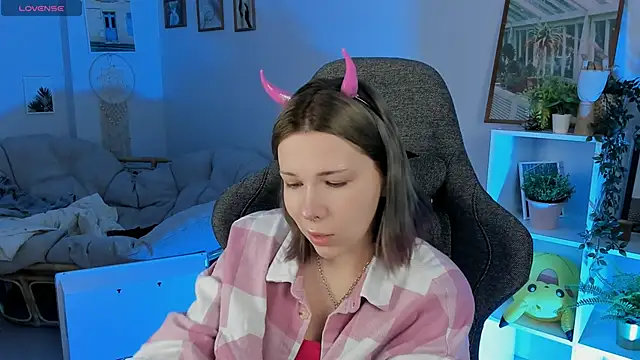 AliceSunday online show from January 18, 8:10 am