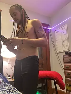 Snapshot of freakyPR chatting on January 18, 12:57 am freakyPR online show from January 18, 12:57 am