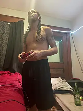 Snapshot of freakyPR chatting on February 7, 12:42 am freakyPR online show from February 7, 12:42 am