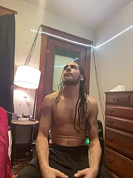 Snapshot of freakyPR chatting on February 7, 3:45 am freakyPR online show from February 7, 3:45 am