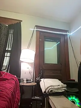 Snapshot of freakyPR chatting on February 7, 7:27 pm freakyPR online show from February 7, 7:27 pm