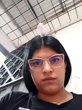 naughty-girl01 online show from February 15, 12:11 pm