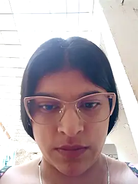 naughty-girl01 online show from February 24, 1:21 pm