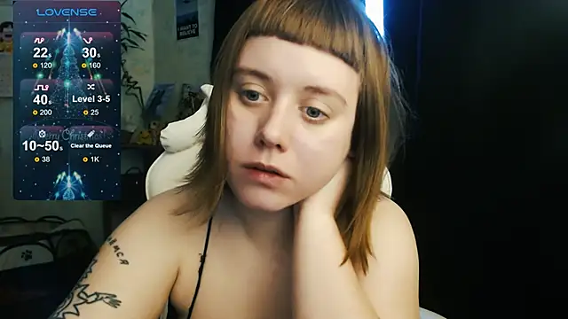 Snapshot of June_shy0 chatting on December 11, 8:36 am June shy0 online show from December 11, 8:36 am