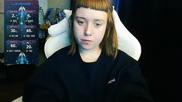 Snapshot of June_shy0 chatting on December 12, 11:07 am June shy0 online show from December 12, 11:07 am