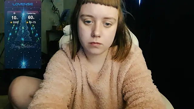 Snapshot of June_shy0 chatting on December 13, 11:02 am June shy0 online show from December 13, 11:02 am