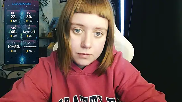 Snapshot of June_shy0 chatting on December 15, 8:19 am June shy0 online show from December 15, 8:19 am