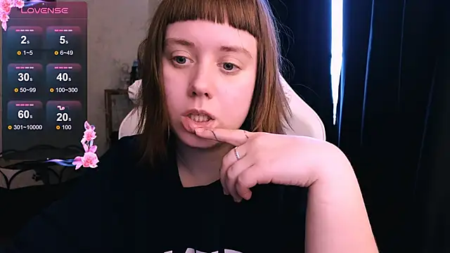 Snapshot of June_shy0 chatting on January 11, 12:18 pm June shy0 online show from January 11, 12:18 pm