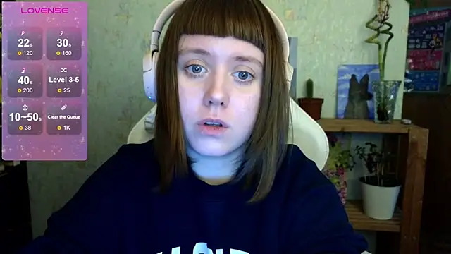 Snapshot of June_shy0 chatting on January 30, 8:01 am June shy0 online show from January 30, 8:01 am