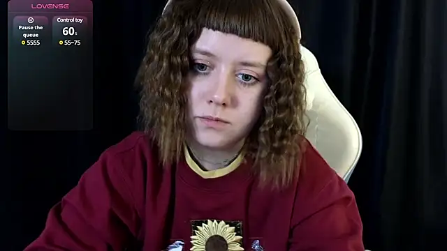 Snapshot of June_shy0 chatting on February 14, 7:17 am June shy0 online show from February 14, 7:17 am