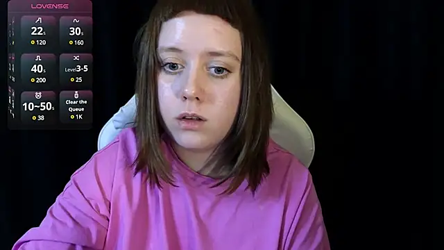 Snapshot of June_shy0 chatting on February 28, 10:30 am June shy0 online show from February 28, 10:30 am