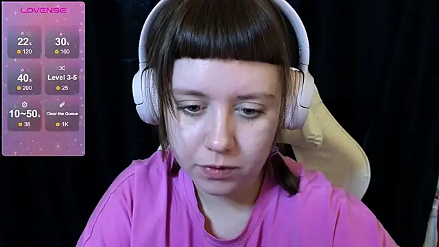 Snapshot of June_shy0 chatting on March 19, 6:24 am June shy0 online show from March 19, 6:24 am