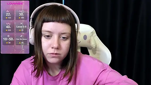 Snapshot of June_shy0 chatting on March 21, 6:27 am June shy0 online show from March 21, 6:27 am