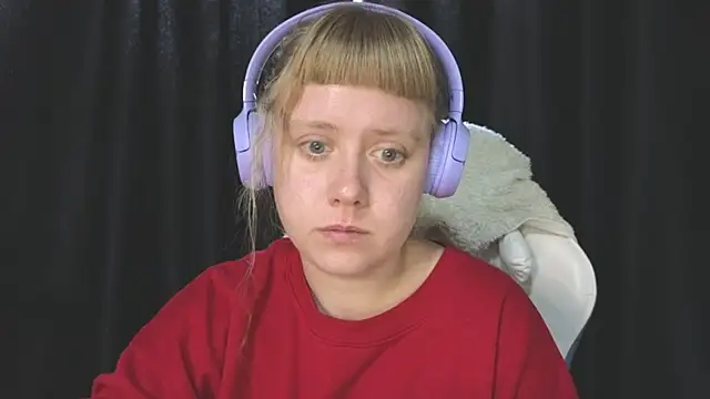 Snapshot of June_shy0 chatting on September 14, 6:12 am June shy0 online show from September 14, 6:12 am